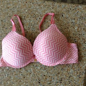 Jessica Simpson 34C Bra